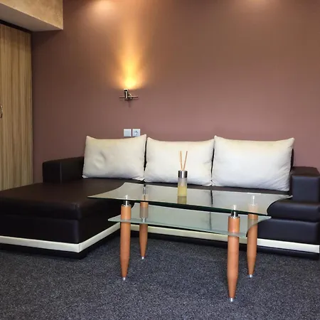 Hotel Edona *