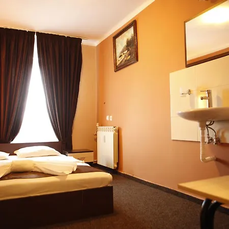 Edona Hotel